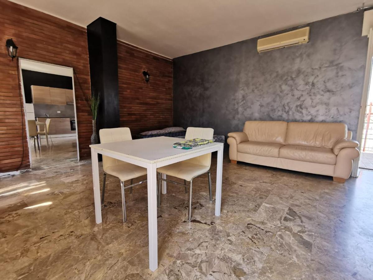 La Dimora Degli Artisti Bed & Breakfast Pescara Dış mekan fotoğraf