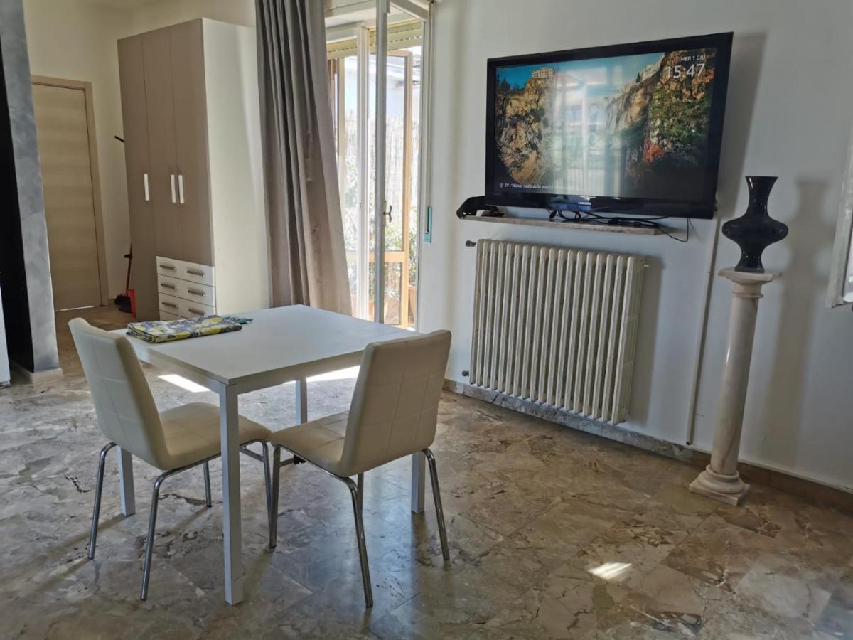 La Dimora Degli Artisti Bed & Breakfast Pescara Dış mekan fotoğraf